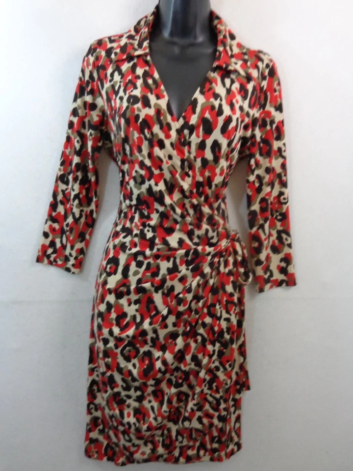 Vestido Boston Proper para mujer 14 negro rojo envolvente manga larga estampado animal Foto 2 de 4