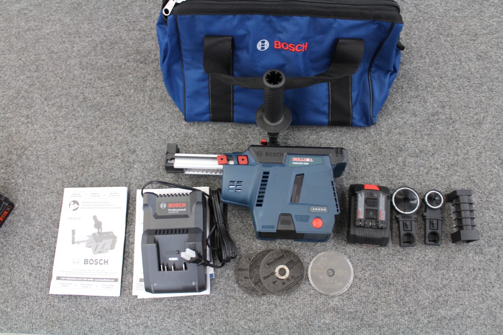 Bosch Bulldog Dust Collector Model GDE18V-26DB15 w/ Accessories (Open Box)