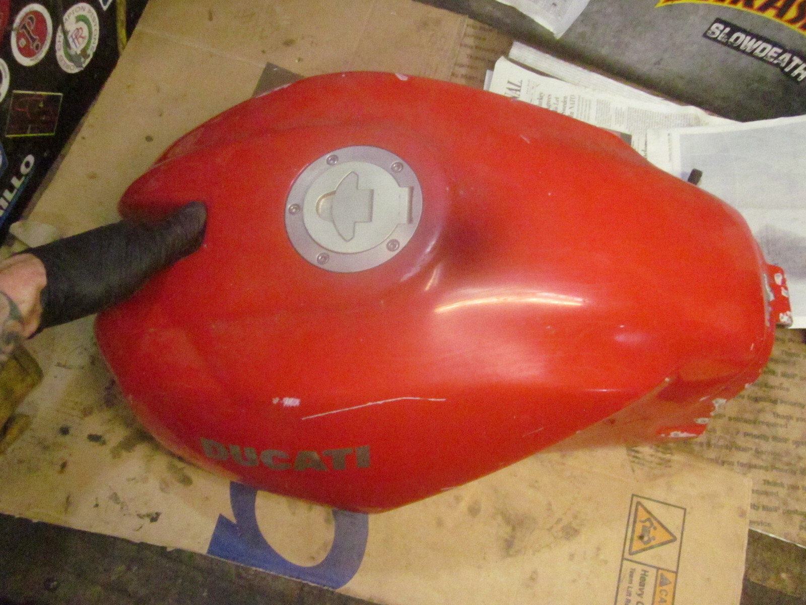 ducati monster fuel tank carb carbureted fuel injected M900 m750 petrol