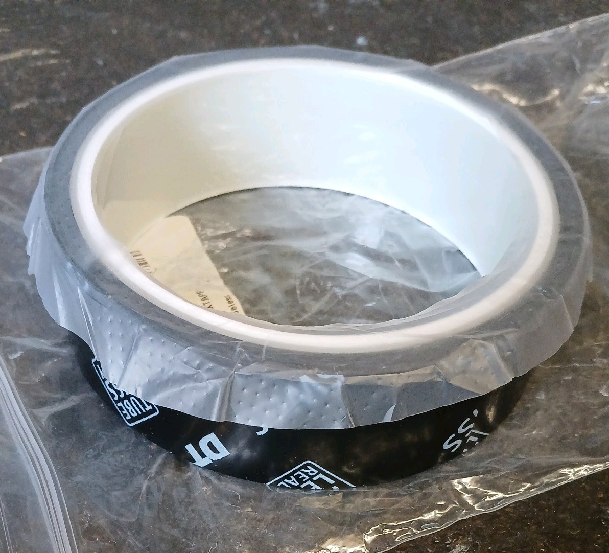 DT Swiss Tubeless ready rim sealing tape 27 mm x 10 m