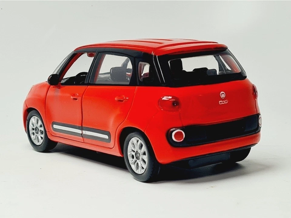 La Famiglia Prima SUV FIAT 500L 1:43 Escala Mejor Modelo Rio Diecast Coleccionables Foto 2 de 4