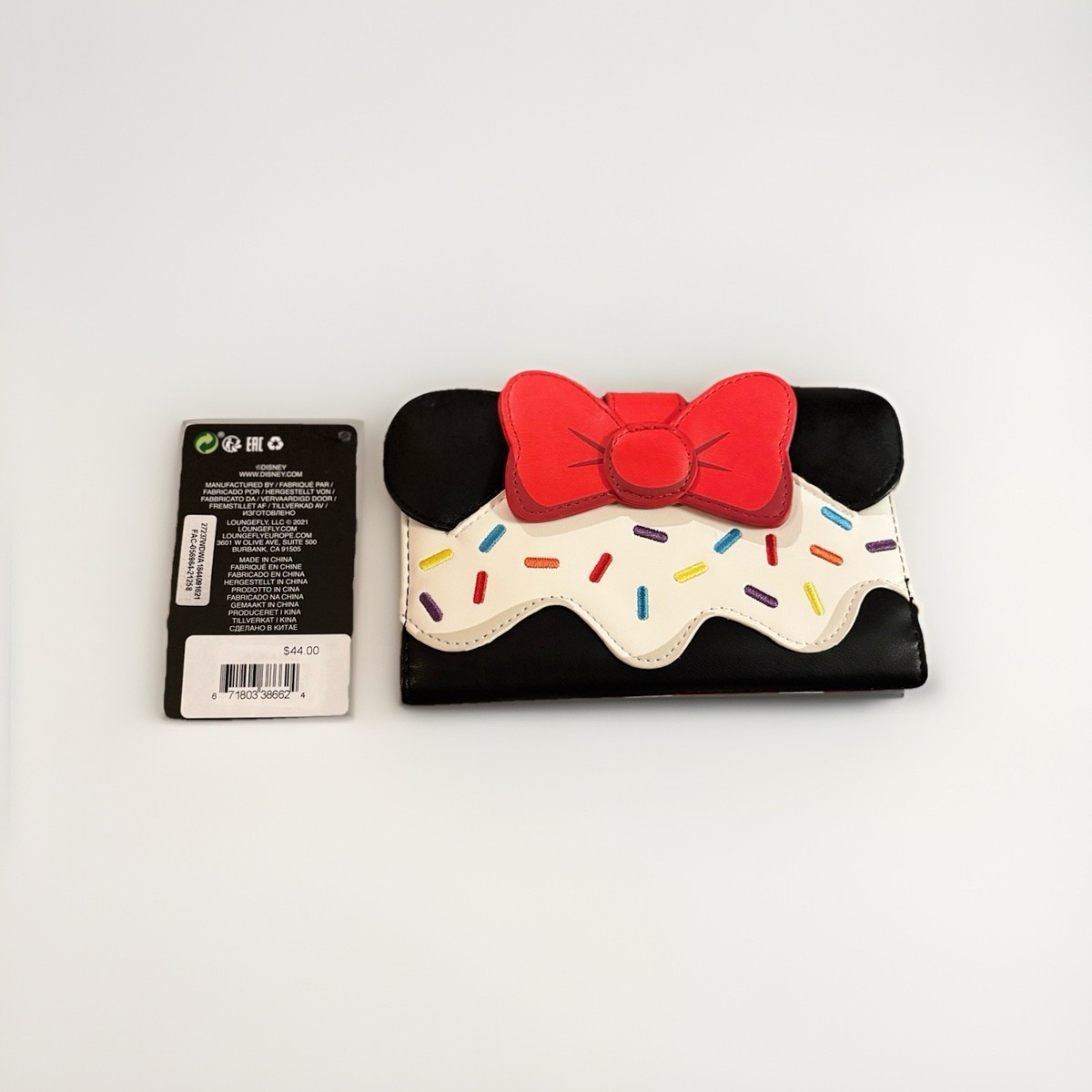 Loungefly Disney Minnie Mouse Sprinkle Cupcake Cosplay Flap  display picture 1