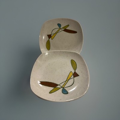 2 MCM California Metlox Poppytrail Mobile Free Form Bread & Butter Plates 6''