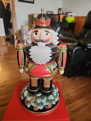 Fitz and Floyd HOLIDAY NUTCRACKER Pine Cone Figurine 2018 In Box