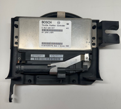 00-02 Camaro Z28 Throttle Position Control Module 10426909