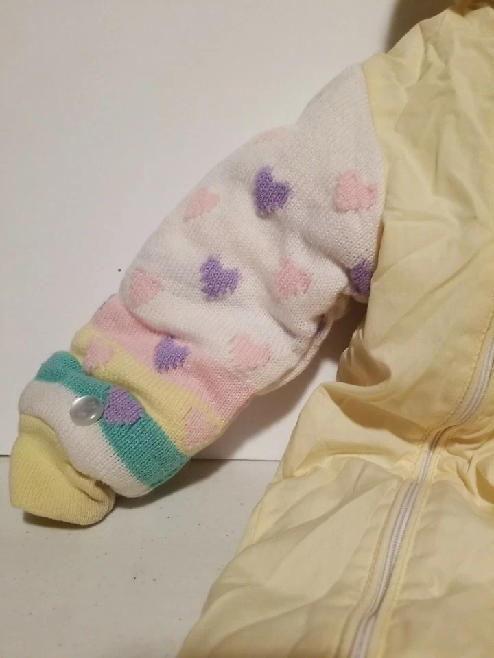 Traje de Nieve Azul Vintage Jordache Niñas Talla 18 Meses Puffer Acolchado Corazones Amarillo Foto 2 de 4