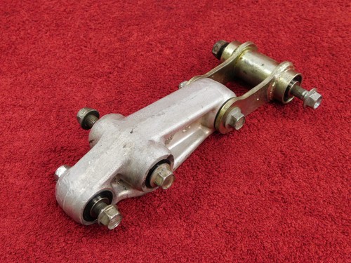 Original / Stock Rear Shock Linkage 87-90 CBR600F Hurricane 600 CBR CBR600 - Picture 3 of 10