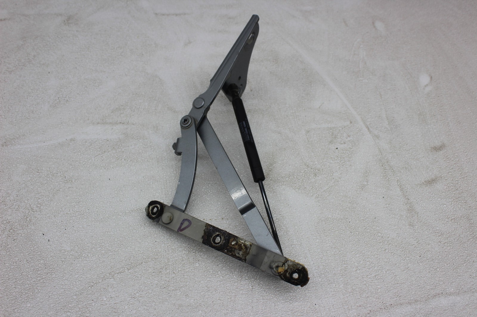 99-01 FERRARI 456 M LH LEFT TRUNK LID HINGE BRACKET MOUNT