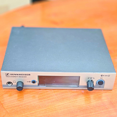   Sennheiser ew 300 G3 EM 300 G3 True Diversity UHF Receiver 734 776MHz