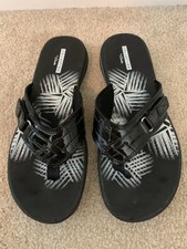 clarks breeze sea black patent