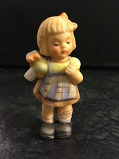 Göbelfigur Berta Hummel BH Mädchen mit Geschenk For You Göbel Figur Mini