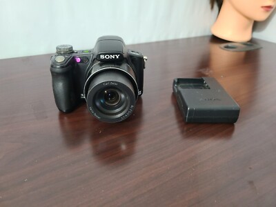 Sony Cyber-Shot Digital Camera DSC-H50 9.1 Mega Pixels 