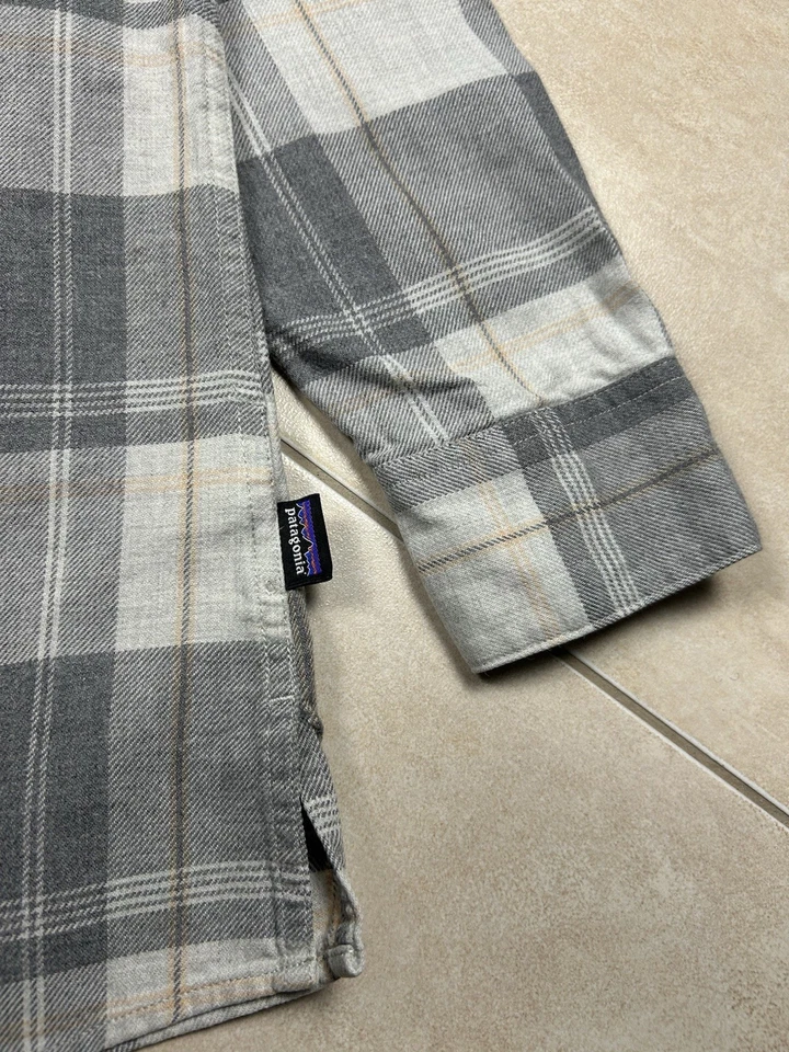 Patagonia Organic Cotton Flannel Shirt M Grey Plaid Long Sleeve - Image 2 of 4