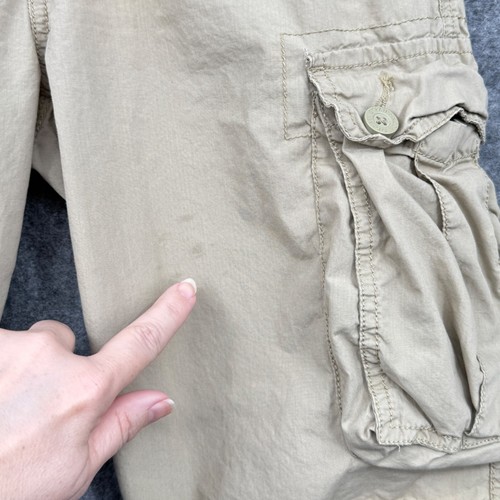 Levi/s Beige Cargo Shorts Boys Size 16 Cotton Relaxed Fit Casual Style FLAW - Picture 2 of 10