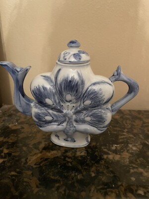 VTG Chinese Blue & White Porcelain Peacock Flat Teapot  6 Letter Marking Stamp