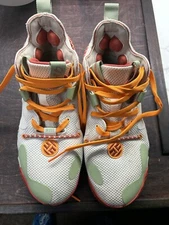 Size 9.5 - adidas Crazylight Boost 2.5 PE Low James Harden Away