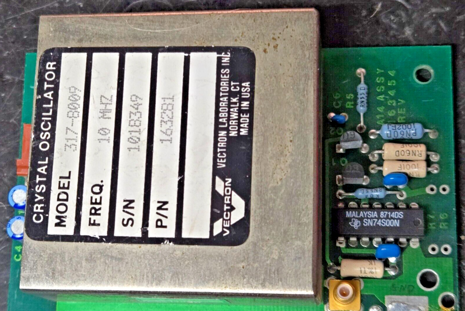 Vectron 317-8009 A14 assembly 10 MHz oscillator 12&5V, SMC 12.5 dBm TESTED