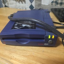 Iomega Zip 100 Portable Drive Z100P2 with Parallel Cable and Power Cable