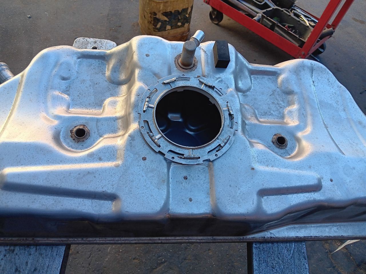 2014-2020 BMW I8 Fuel Tank Gasoline Holder 16117393746 
