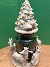 Our America Yankee Candle Santa Reindeer Sleigh Jar Candle Holder and Topper Set