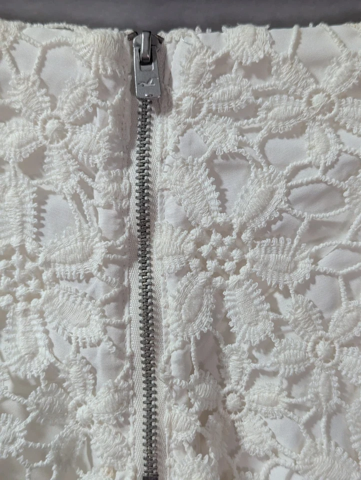 Pantalones Cortos Y2K Hollister Blanco Crochet Encaje Para Mujer Talla 1 Tiro Bajo Festival Boho Foto 4 de 4