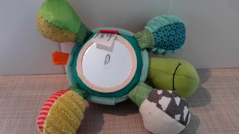 Infantino Tortuga Arrugada Sonajero Espejo Juego Colorido Colgante Peluche Bebé Juguete Foto 4 de 4