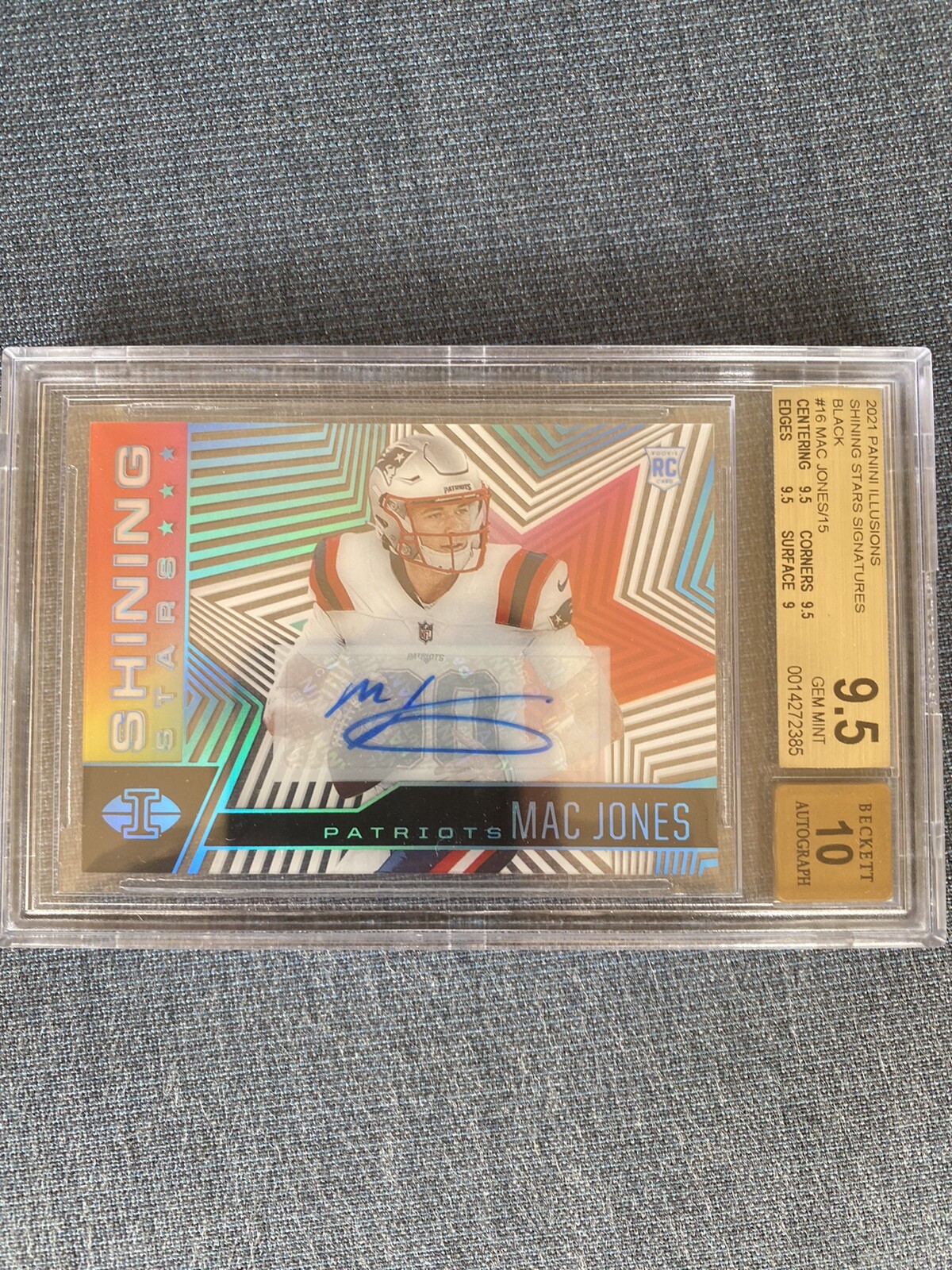 Mac Jones Panini Illusions Shining Stars #SS16 Signature-Black