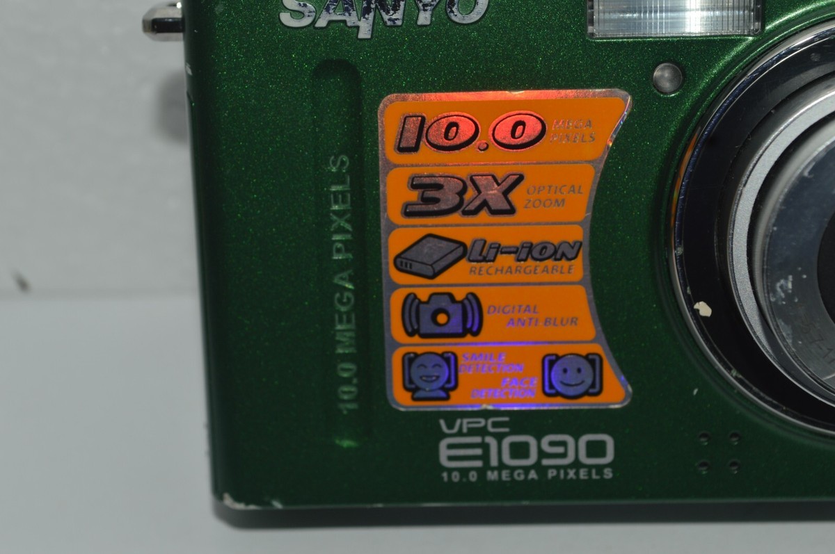 SANYO VPC-E1090 Digital Camera 10 MP Dark Green For Parts Repair