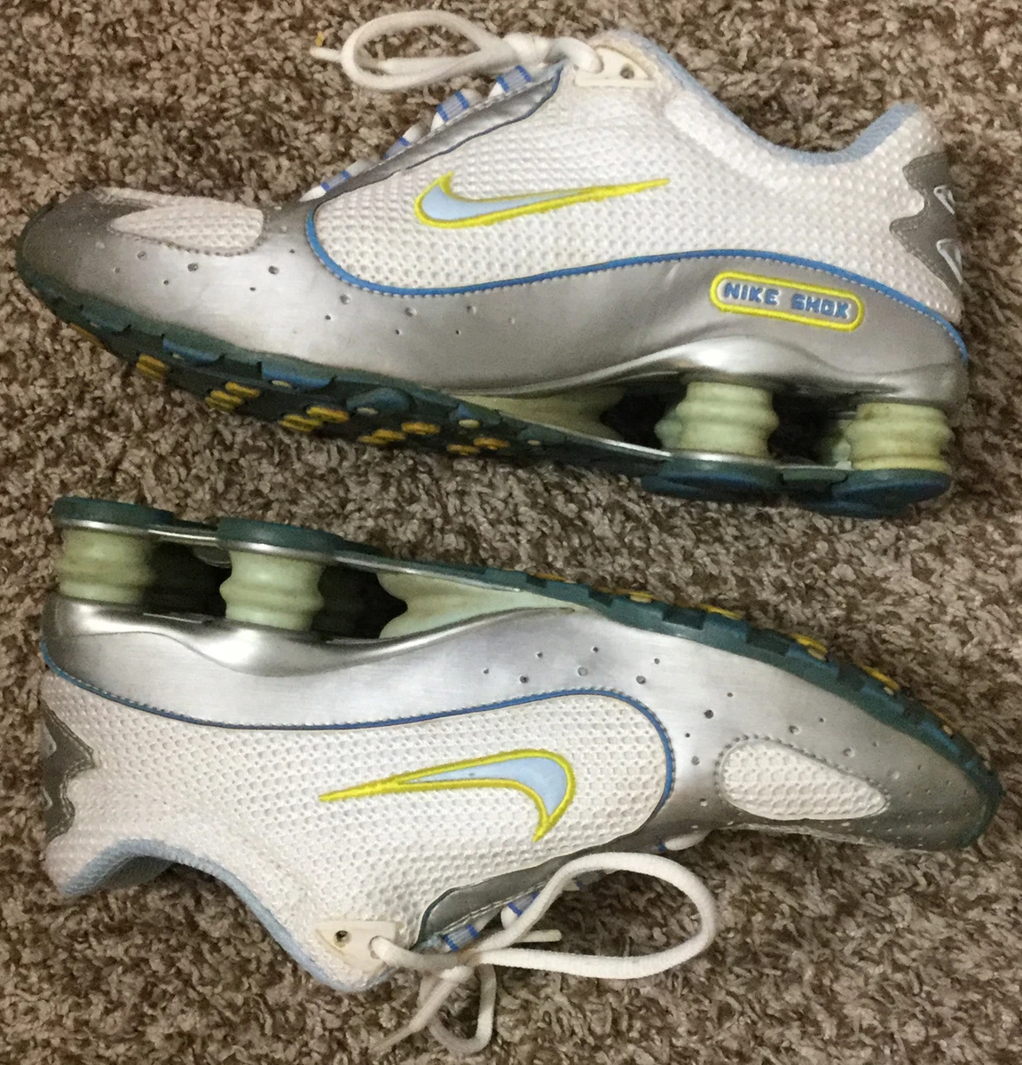 Baby blue deals nike shox