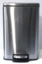 1.3 QUART STAINLESS STEEL STEP ON TOUCHLESS 13" TRASH CAN GARBAGE PAIL NWOT !