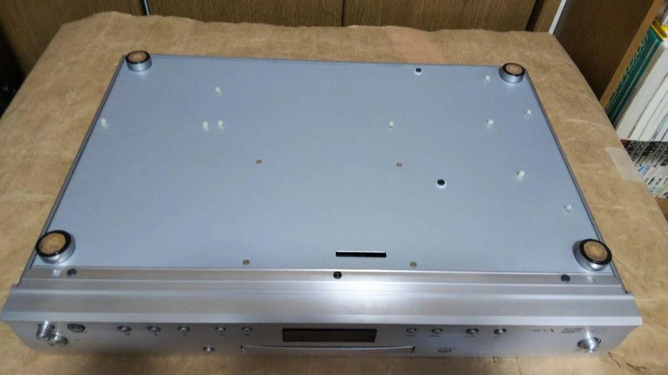 ONKYO C-S5VL SACD / CD PLAYER SUPER AUDIO COMPACT DISC VLSC AC100V 50/60Hz 15W - Image 4 of 4