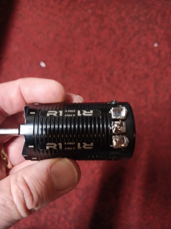 r1 wurks Brushless 4 Pole Drag Race motor  1st Batch - Image 2 of 4