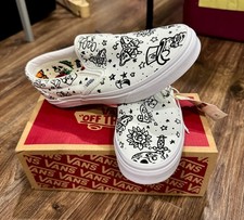 New in Box/New with Tags U-Color Vans Classic Slip-On Shoes Size W-5 M-6.5