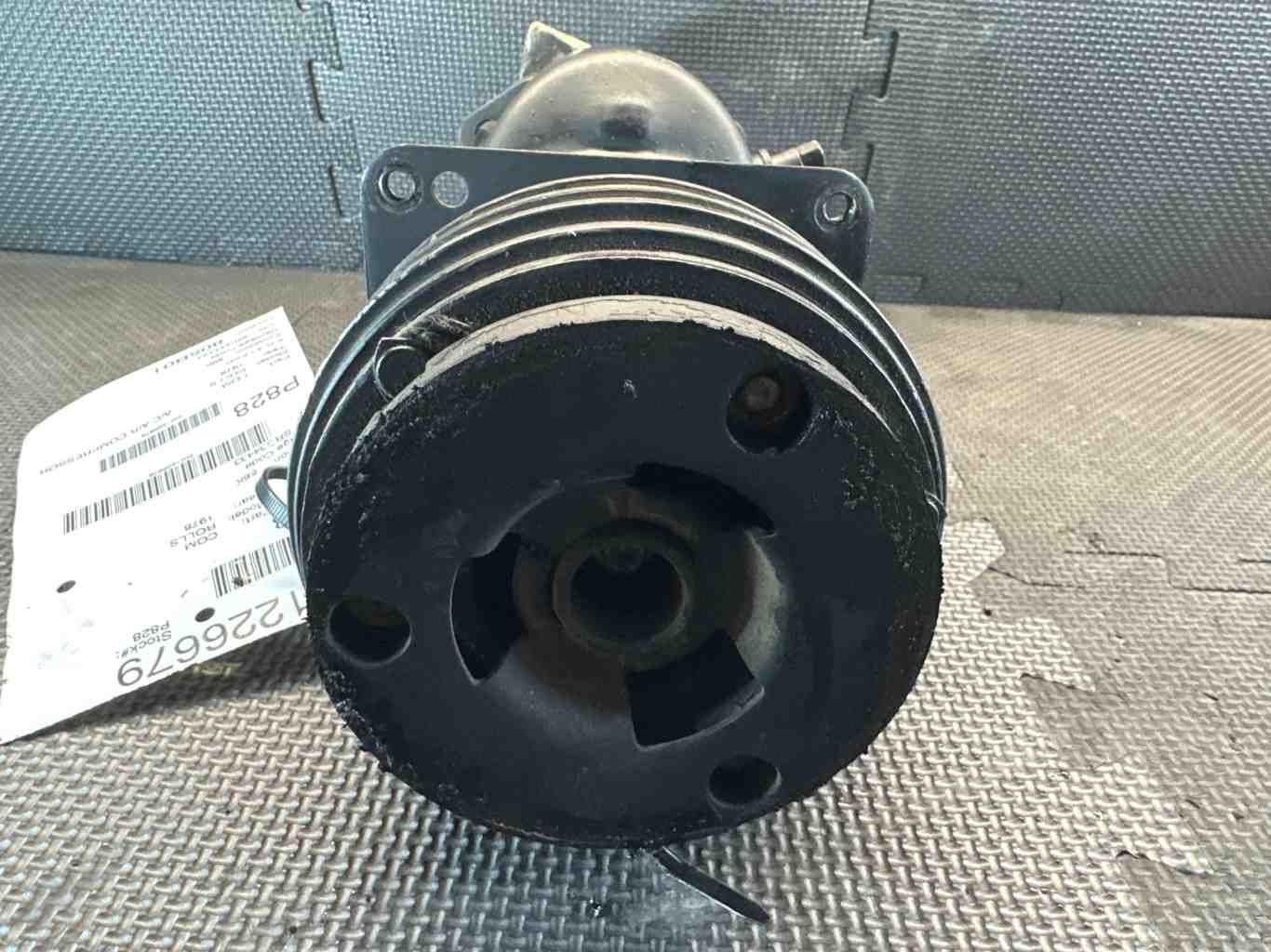 78 ROLLS ROYCE A/c Air Compressor 6.7L