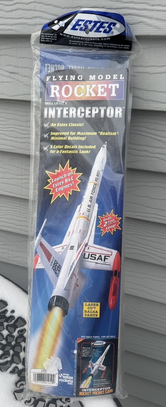 Estes Interceptor Flying Model Rocket Kit #1250 FACTORY SEALED vintage 2007 