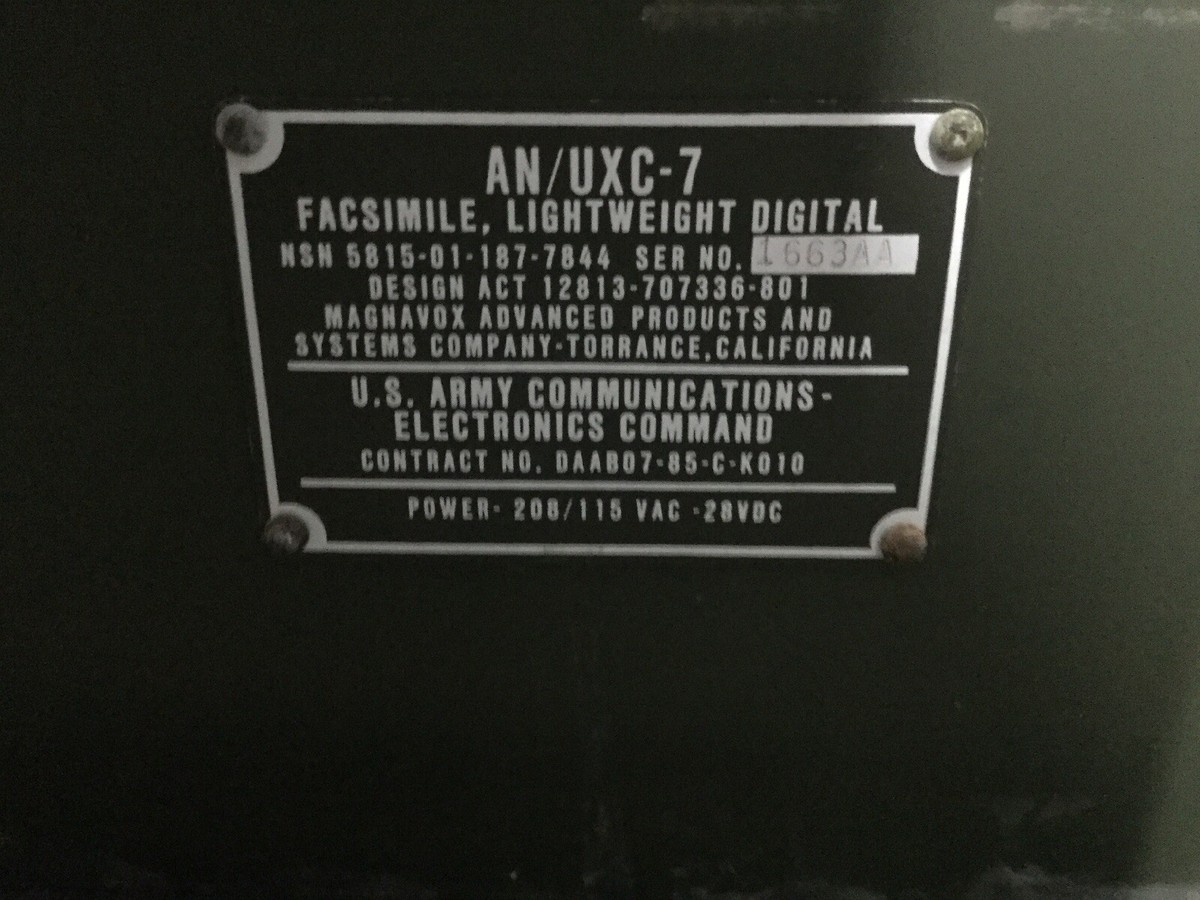 米軍実物　FACSIMILE SET TACTICAL AN/GXC-7A Military Radio Rugedized Digital Fax Machine An/uxc-7 Unissued