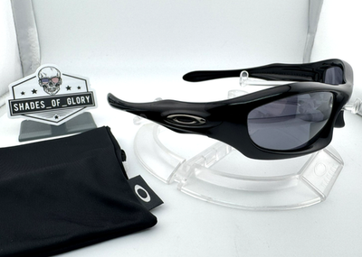 OAKLEY MONSTER DOG POLISHED BLACK W/ BLACK IRIDIUM SUNGLASSES