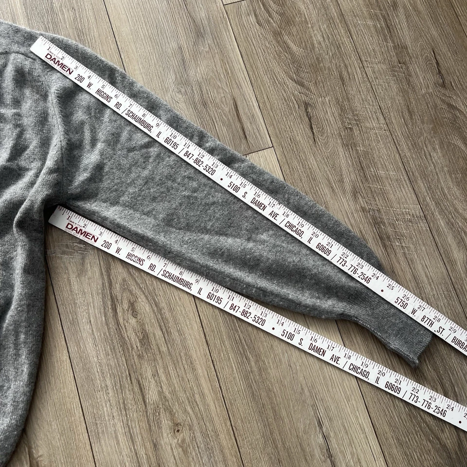 Johnstons Of Elgin Sweater Mens Large Gray 100% Cashmere V Neck - Image 3 of 4