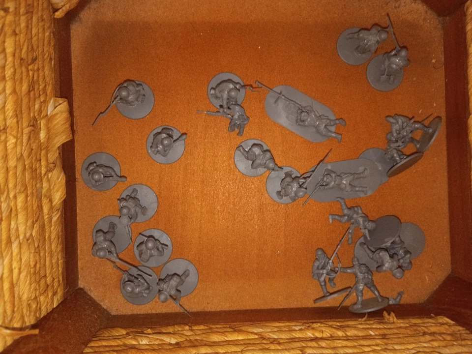 Model Kit Bolt Action WWII Soviet Army Weapons Teams 1:56 Plastic Wargaming - Image 4 of 4