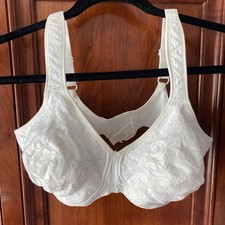 New Amoena Women's Wireless Mastectomy Bra White 40C Off-white Lace 2146 Jamie