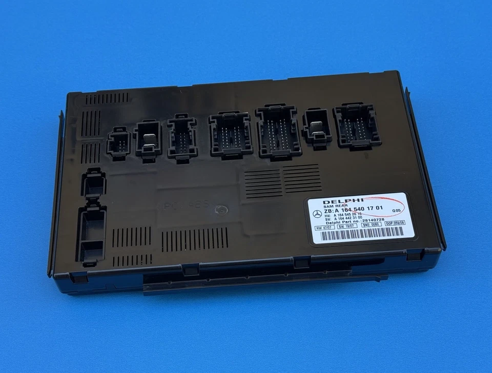 06-13 Mercedes W164 ML550 ML350 AMG Rear SAM Module Control Unit A1645401701 OEM - Image 4 of 4