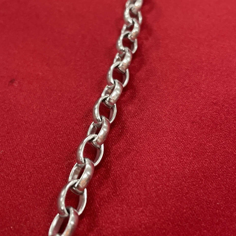 Sabika Spring/Summer 2017  Eccentric Riches Leaf Silver Tone 21” Chain Necklace - Image 3 of 4