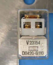 SIEMENS RELAY V23154-D0420-B110 3-1393807-4 4PDT 2 A 48 V Coil 150 VDC 120 VAC 