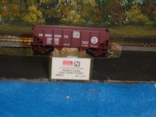 MICRO-TRAINS N SCALE  #56270 33' TWIN BAY  HOPPER RIB SIDES PENNSYLVANIA #140162