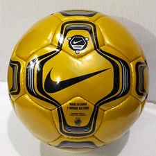 Nike Scorpion SE- Gold Chrome The Secret Tournment 2002 - Size 5