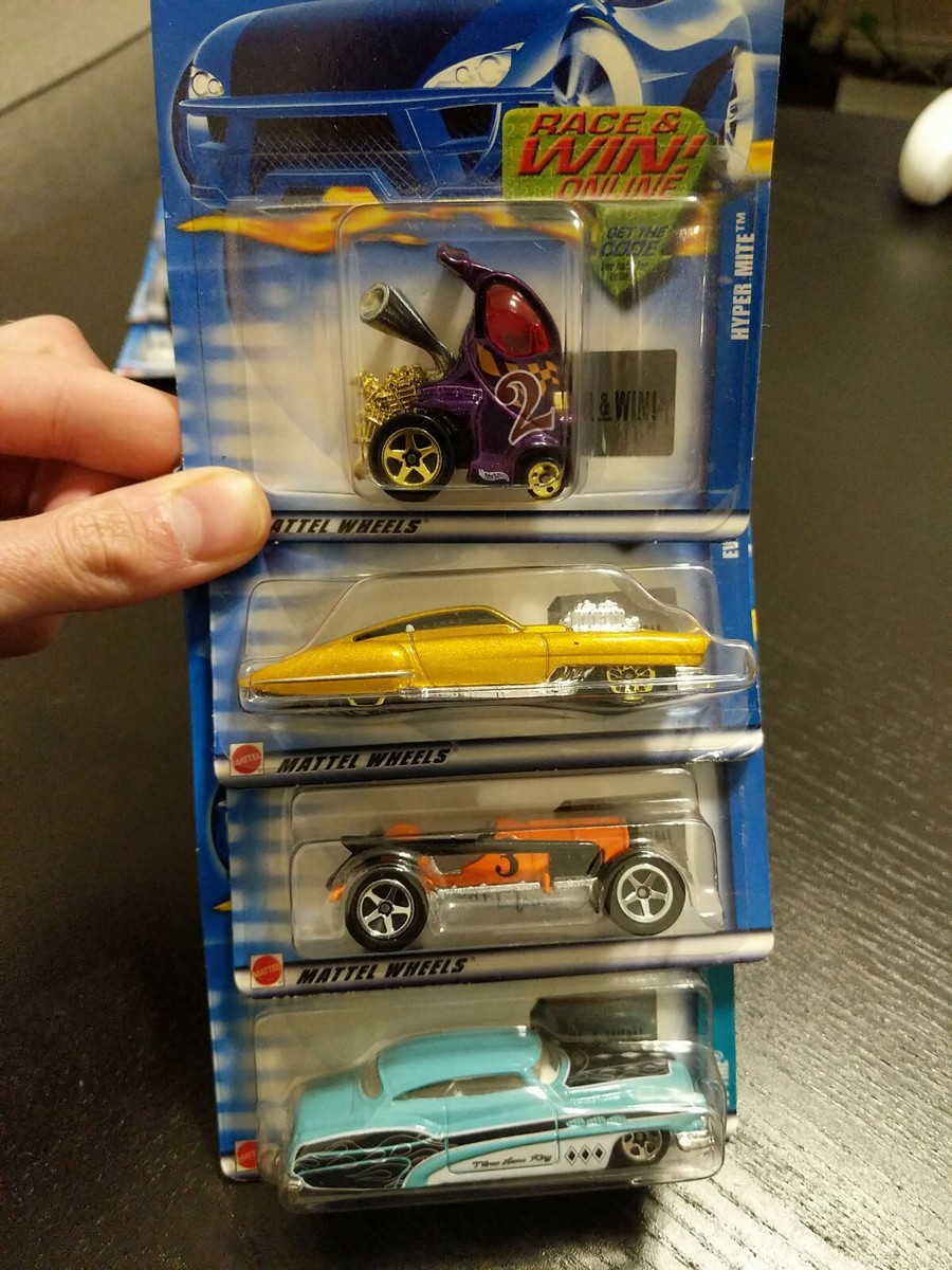 2002 Hot Wheels 4 Diecast Cars unopened, mint condition collectors