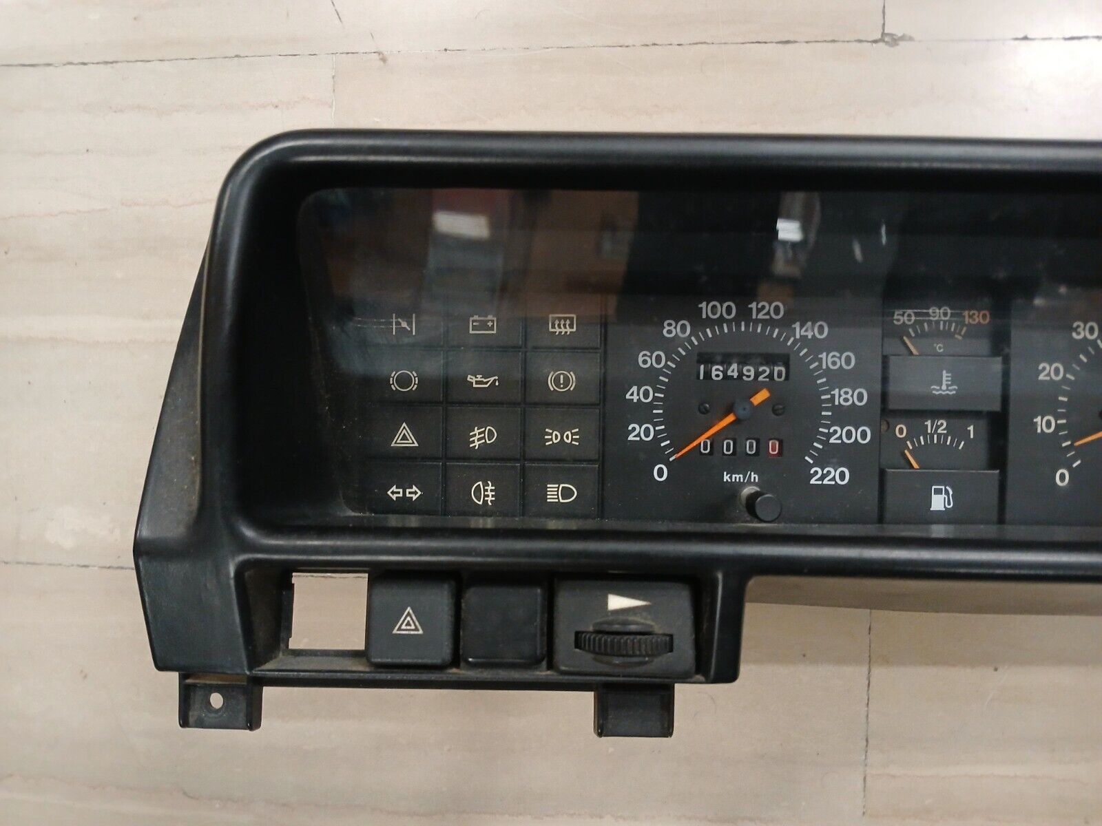 Foto 2 di 8
