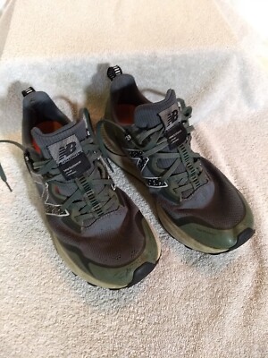 New Balance Mens All Terrain NITREL Gray Running Shoes, Size: 10 Used #JJ35+6
