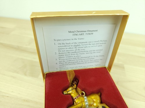 Rentier Weihnachten Emaille Metall Strass Ornament Bilderrahmen Costco Vintage - Bild 5 von 8