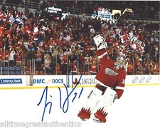DETROIT RED WINGS GOALIE JIMMY HOWARD HAND SIGNED 8X10 PHOTO W/COA